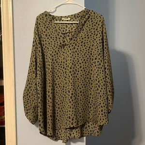 Lush 3X green leopard print blouse. Never worn